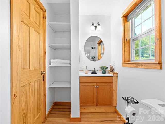 5881 US 23 Highway, Mars Hill, NC 28754