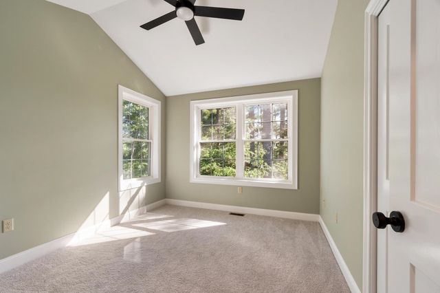 7 Beach Road, Hampstead, NH 03841