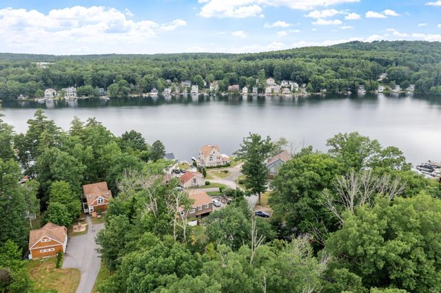7 Beach Road, Hampstead, NH 03841