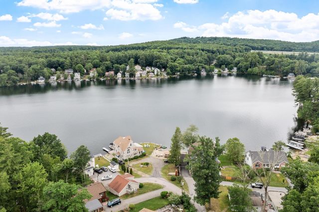 7 Beach Road, Hampstead, NH 03841
