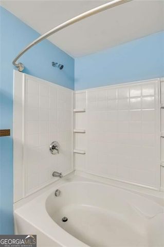 1368 Liberty Parkway NW, Atlanta, GA 30318