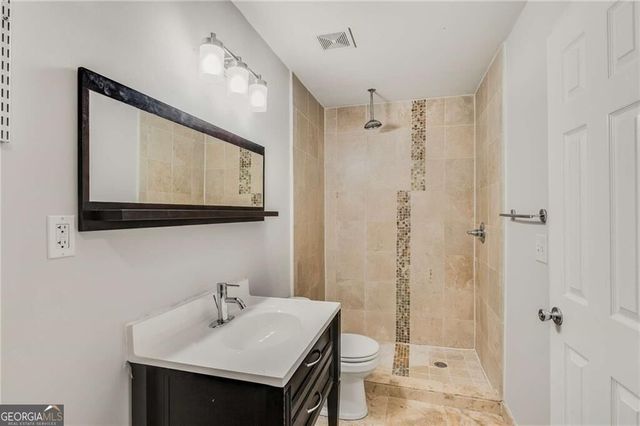 1368 Liberty Parkway NW, Atlanta, GA 30318