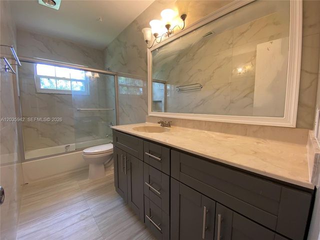 490 Bonaventure Boulevard, Weston, FL 33326
