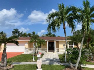 490 Bonaventure Boulevard, Weston, FL 33326