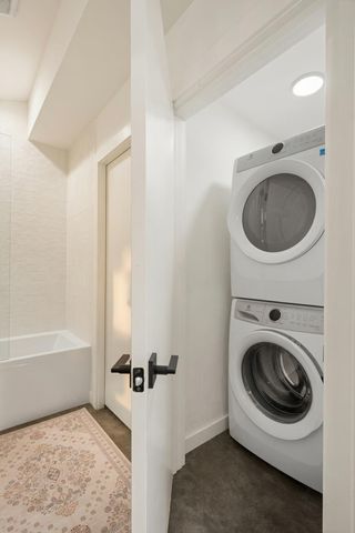 804 W Annie ST 2, Austin, TX 78704