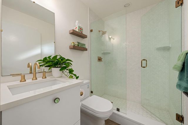 804 W Annie ST 2, Austin, TX 78704