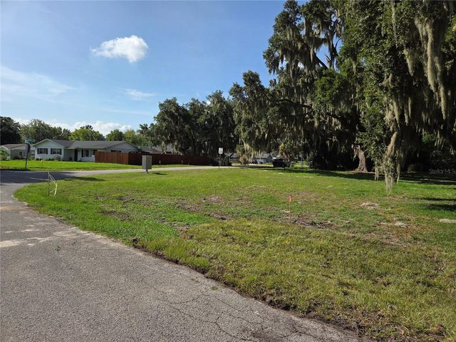 LAKESIDE DRIVE, Yalaha, FL 34797