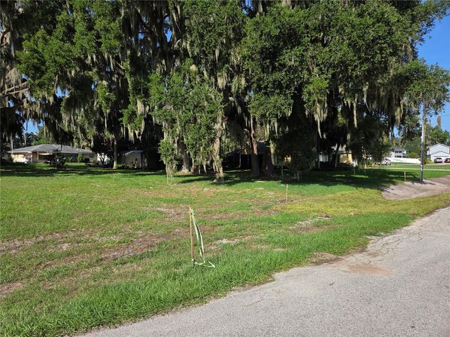 LAKESIDE DRIVE, Yalaha, FL 34797