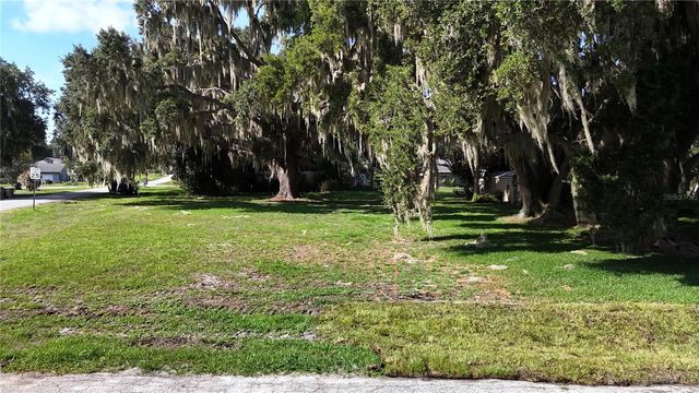 LAKESIDE DRIVE, Yalaha, FL 34797