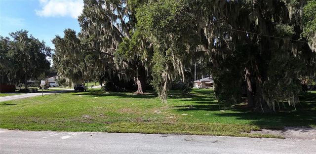 LAKESIDE DRIVE, Yalaha, FL 34797