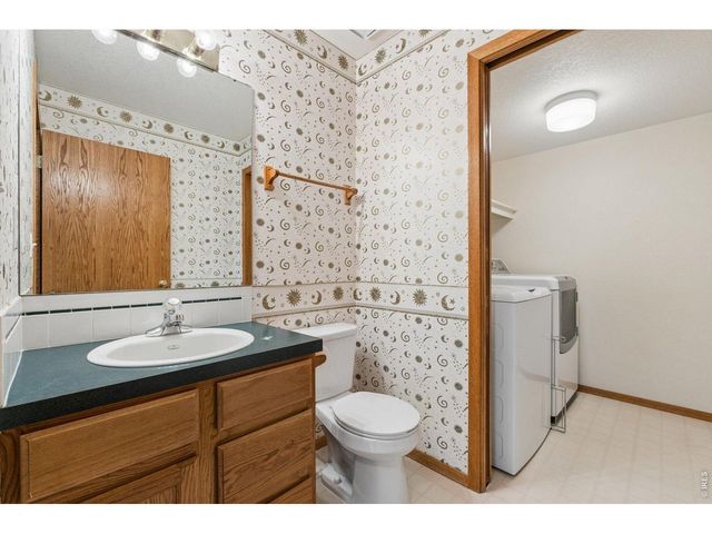 2325 Hampstead Dr, Loveland, CO 80538