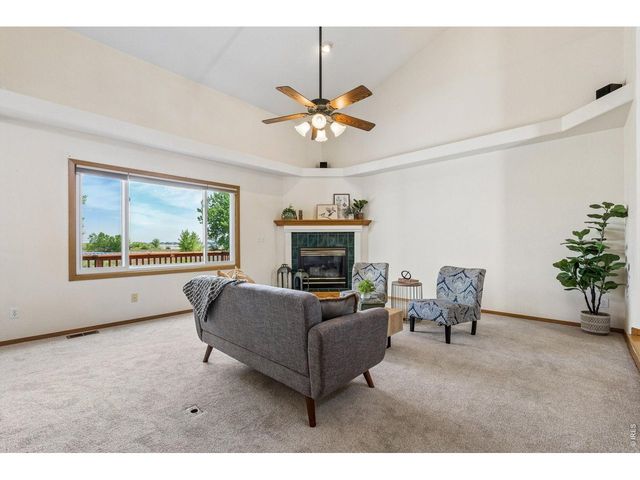 2325 Hampstead Dr, Loveland, CO 80538