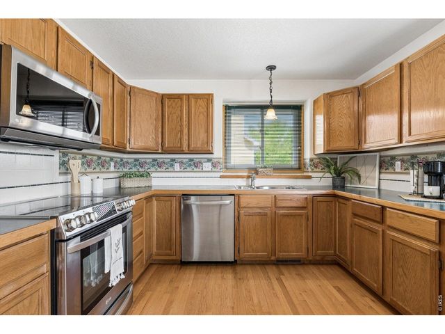 2325 Hampstead Dr, Loveland, CO 80538