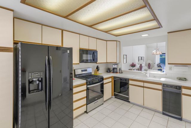 68175 Seven Oaks Drive, Cathedral City, CA 92234