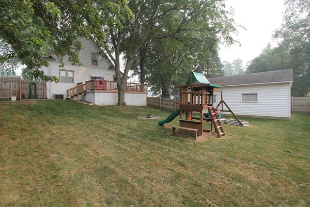 608 S Browns Lake DRIVE, Burlington, WI 53105