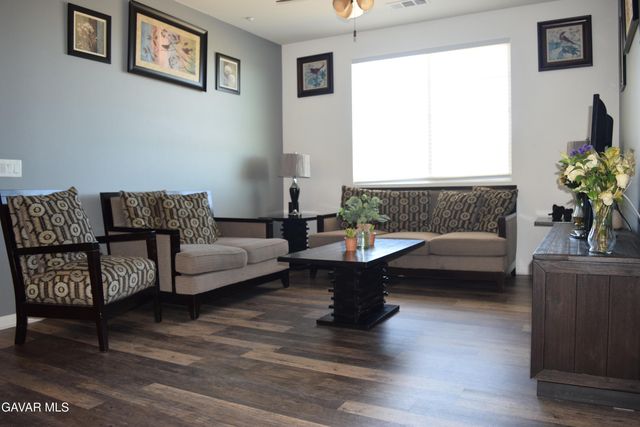 2901 Bracken Way, Palmdale, CA 93551