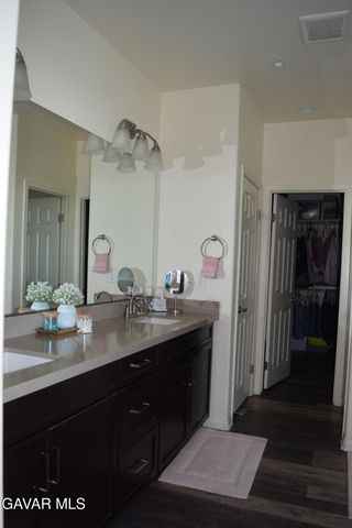 2901 Bracken Way, Palmdale, CA 93551