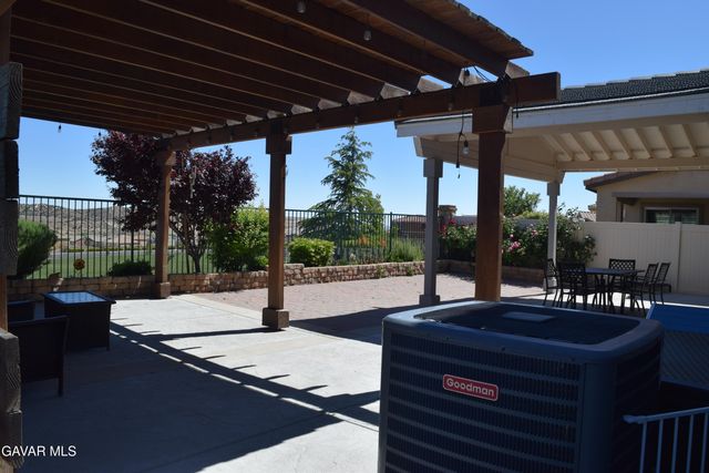2901 Bracken Way, Palmdale, CA 93551