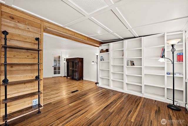 3311 Heather Place W, University Place, WA 98466