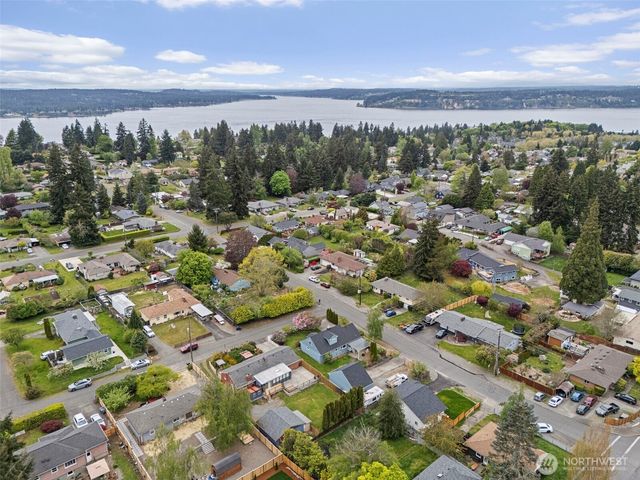 3311 Heather Place W, University Place, WA 98466