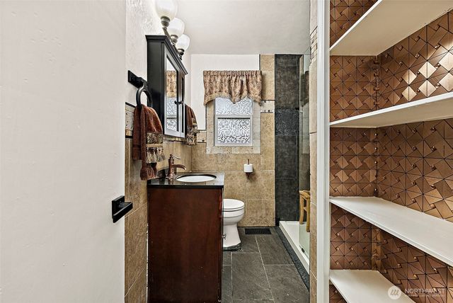 3311 Heather Place W, University Place, WA 98466