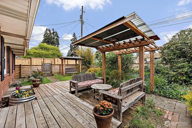 3311 Heather Place W, University Place, WA 98466