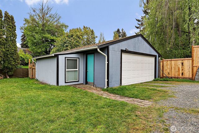 3311 Heather Place W, University Place, WA 98466