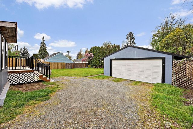 3311 Heather Place W, University Place, WA 98466