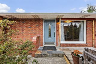 3311 Heather Place W, University Place, WA 98466