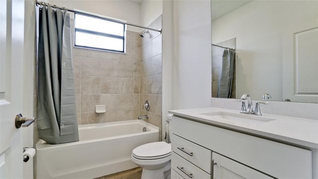 5312 SEAL ISLE COURT, Bradenton, FL 34211
