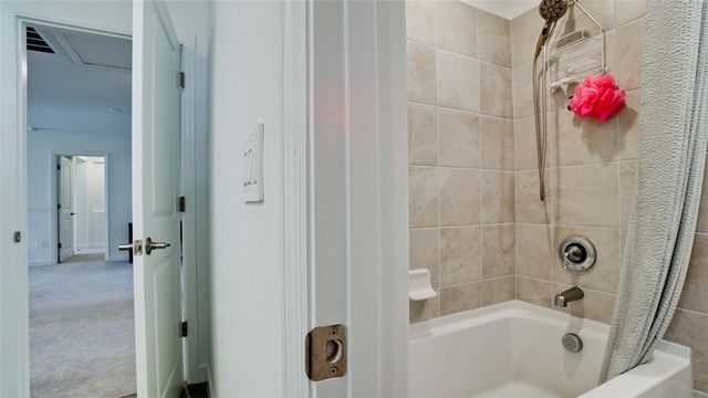 5312 SEAL ISLE COURT, Bradenton, FL 34211