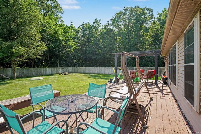 20982 Arcadia Drive, Bristol, IN 46507