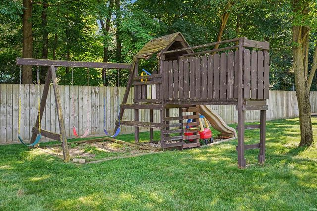 20982 Arcadia Drive, Bristol, IN 46507