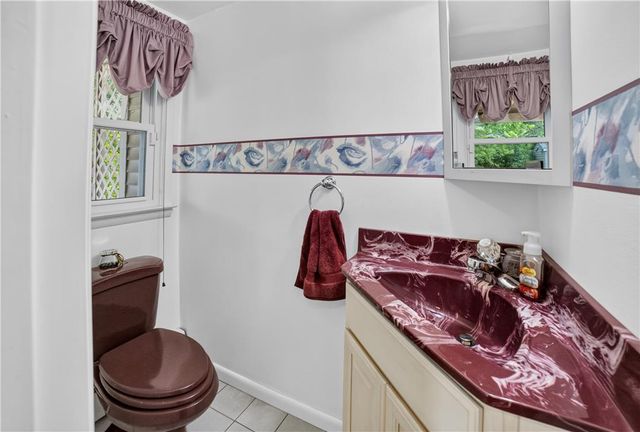1959 Easthill Drive, Bethlehem City, PA 18017
