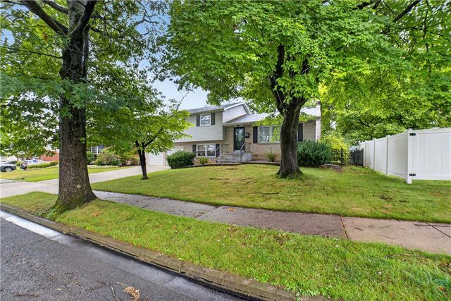 1959 Easthill Drive, Bethlehem City, PA 18017