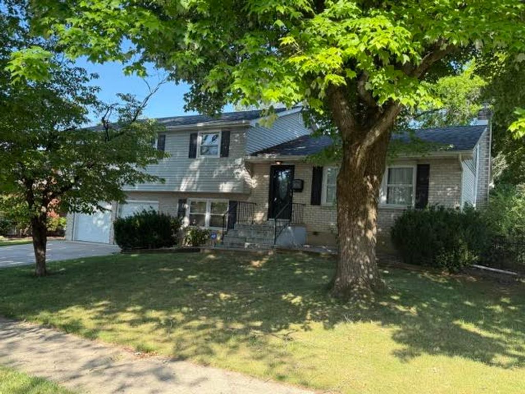 1959 Easthill Drive, Bethlehem City, PA 18017