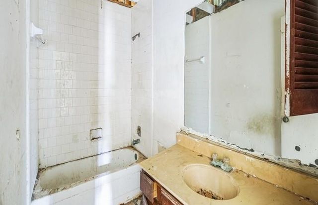 16613 Gold Ridge Lane, Houston, TX 77053