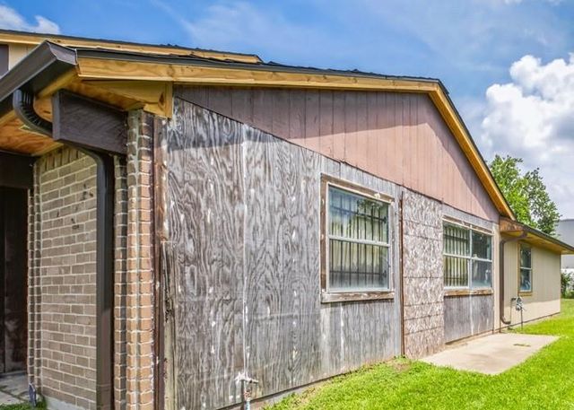 16613 Gold Ridge Lane, Houston, TX 77053