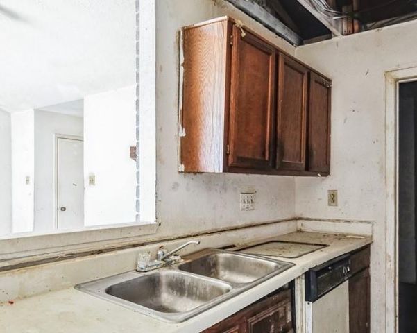 16613 Gold Ridge Lane, Houston, TX 77053