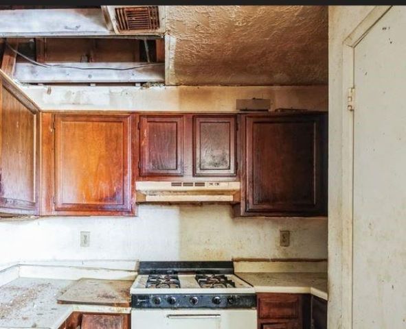 16613 Gold Ridge Lane, Houston, TX 77053