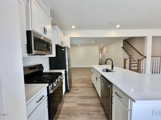 951 Kensley Grove Lane, Fuquay Varina, NC 27526