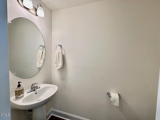 951 Kensley Grove Lane, Fuquay Varina, NC 27526