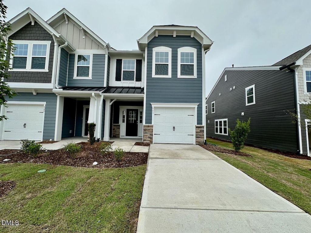 951 Kensley Grove Lane, Fuquay Varina, NC 27526