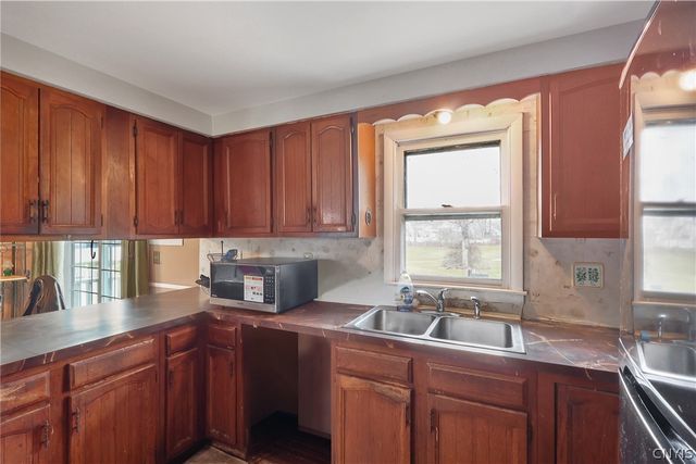 9446 Bear Springs Road, Cicero, NY 13029