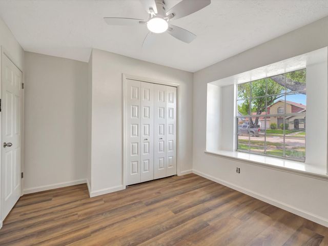 10340 Rocky Hollow Road, La Porte, TX 77571