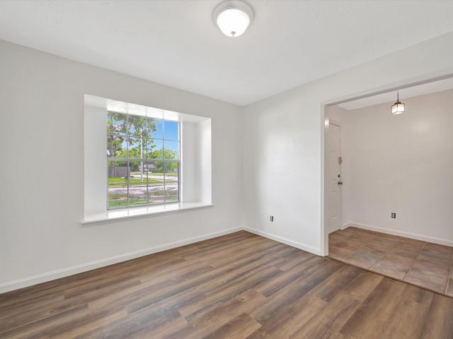 10340 Rocky Hollow Road, La Porte, TX 77571