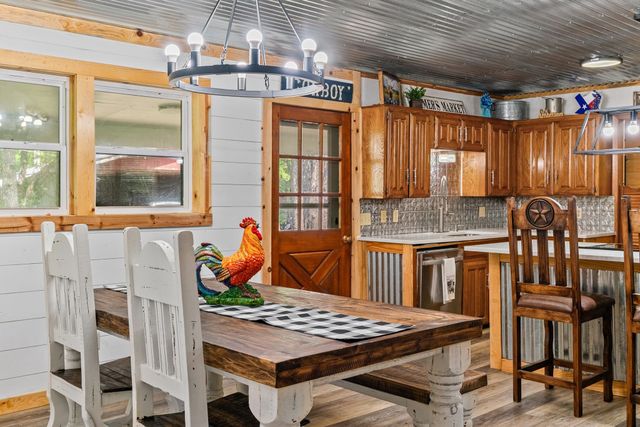 7478 County Road 1020, Wolfe City, TX 75496