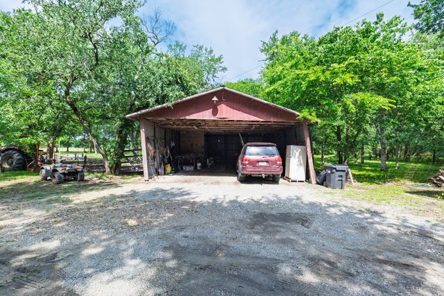 7478 County Road 1020, Wolfe City, TX 75496