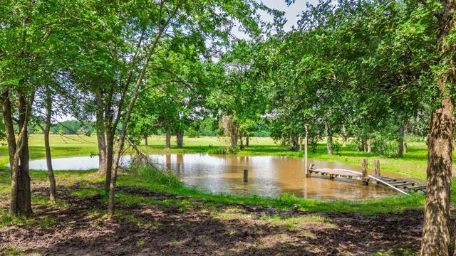 7478 County Road 1020, Wolfe City, TX 75496