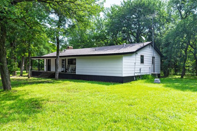 7478 County Road 1020, Wolfe City, TX 75496